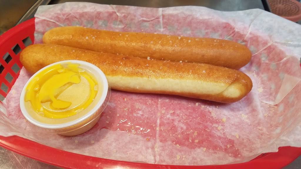 Phils | restaurant | 419 1st St, De Pere, WI 54115, USA | 9204034201 OR +1 920-403-4201