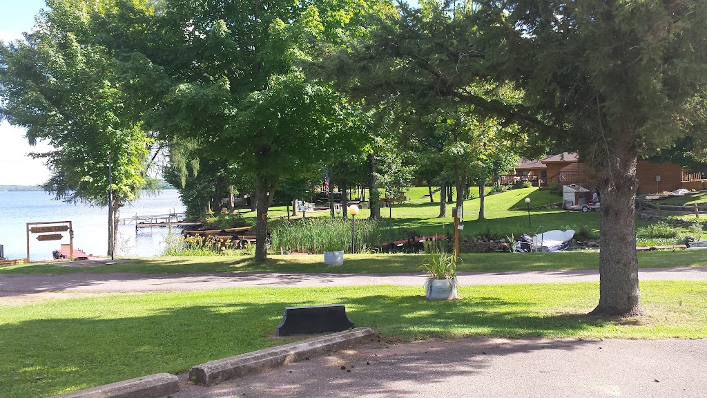 Nelson Lake Landing | restaurant | 13045 Dam Rd, Hayward, WI 54843, USA | 7156344175 OR +1 715-634-4175