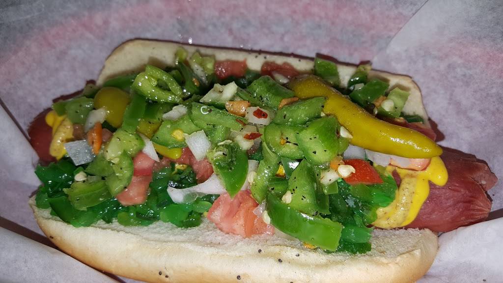 Dixies Dog House | meal takeaway | 250 107th Ave, Treasure Island, FL 33706, USA | 7273606001 OR +1 727-360-6001