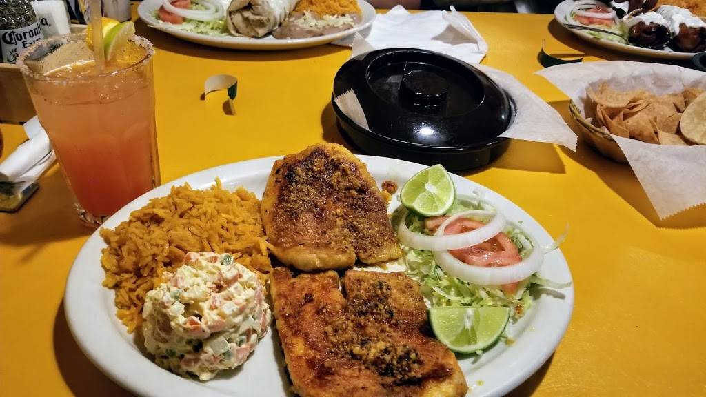 Plaza Garibaldi | restaurant | 2301 Silvernail Rd, Pewaukee, WI 53072, USA | 2624460889 OR +1 262-446-0889