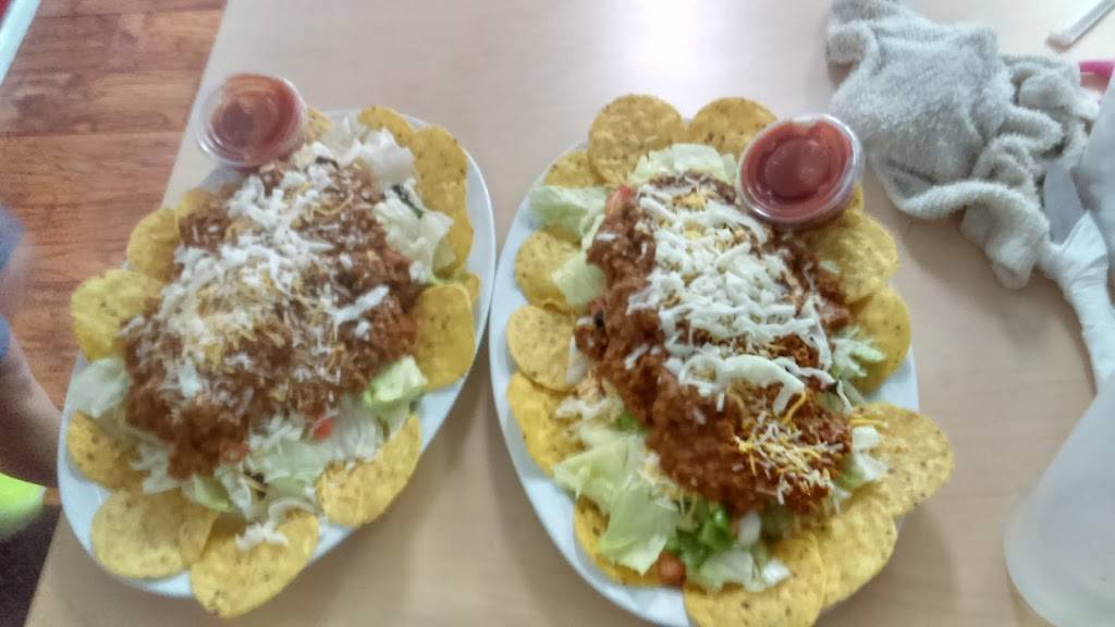 Papenos Pizza & Leroys Restaurant | restaurant | US-150, Palmyra, IN 47164, USA | 8123644116 OR +1 812-364-4116