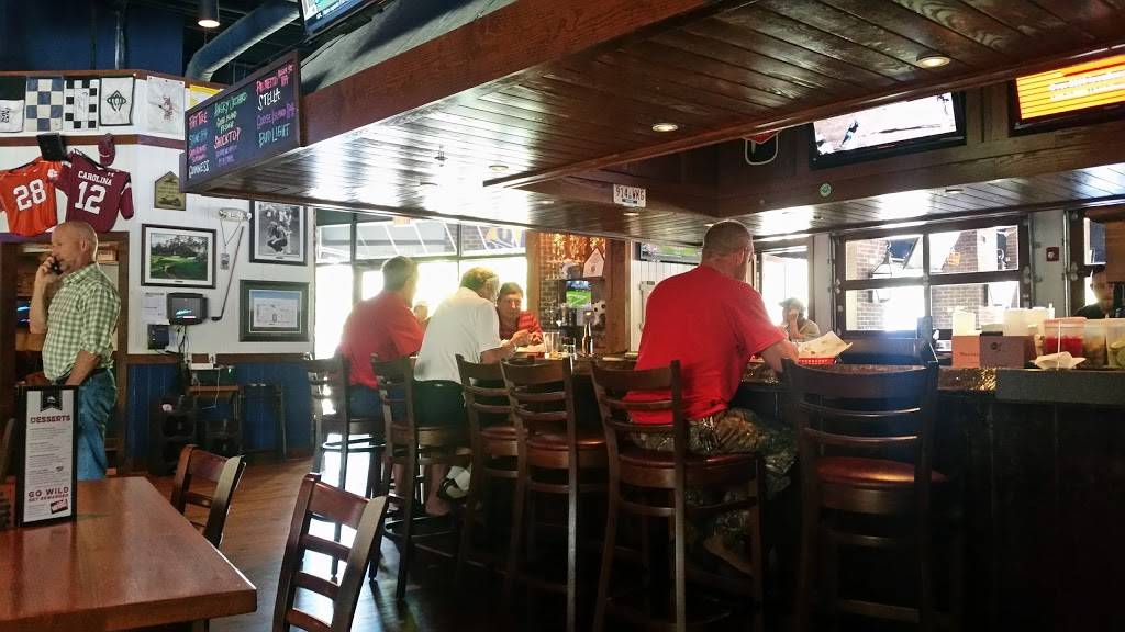 Wild Wing Cafe | cafe | 1181 Oakland Market Rd, Mt Pleasant, SC 29466, USA | 8438498646 OR +1 843-849-8646