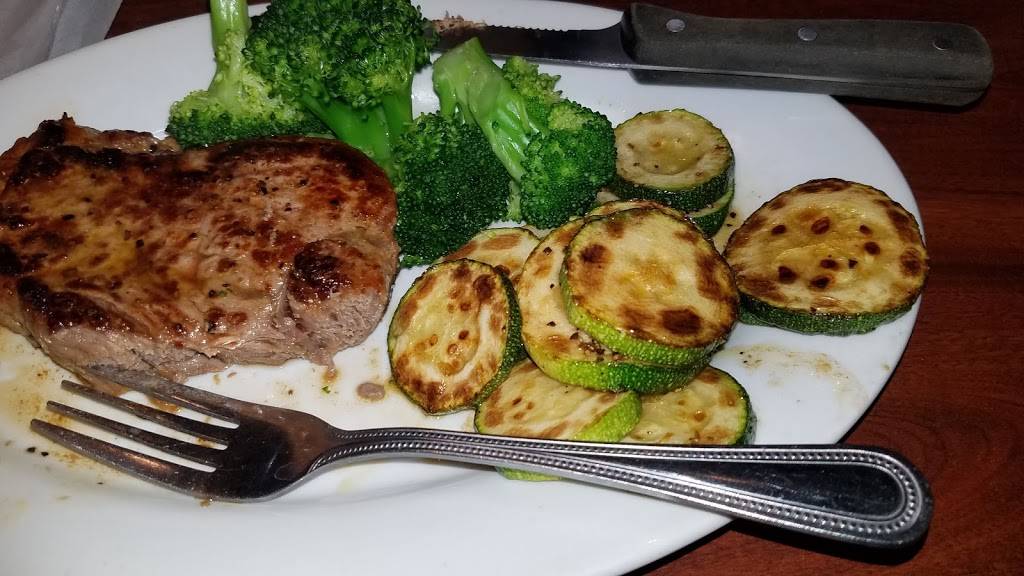 Ruby Tuesday | restaurant | 520 Donelson Pike, Nashville, TN 37214, USA | 6153160278 OR +1 615-316-0278