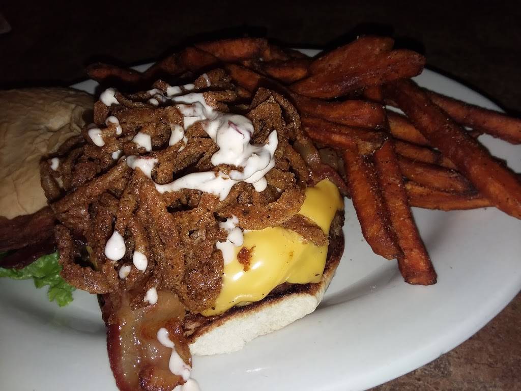 Phoenix Fire Grill & Bar | restaurant | 5231 S Canfield-Niles Rd, Canfield, OH 44406, USA | 3305339999 OR +1 330-533-9999