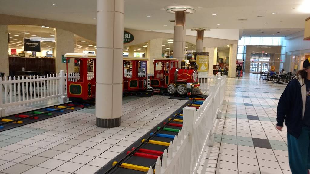 NorthPark Mall | shopping mall | 320 W Kimberly Rd, Davenport, IA 52806, USA | 5633914500 OR +1 563-391-4500