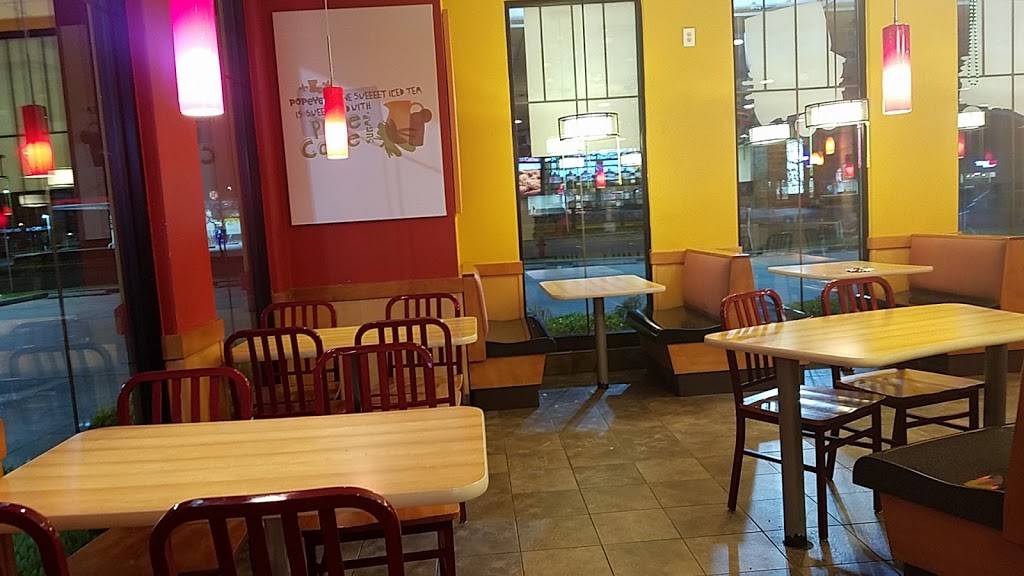 Popeyes Louisiana Kitchen | restaurant | 2406 Bay Area Blvd, Houston, TX 77058, USA | 2814886102 OR +1 281-488-6102