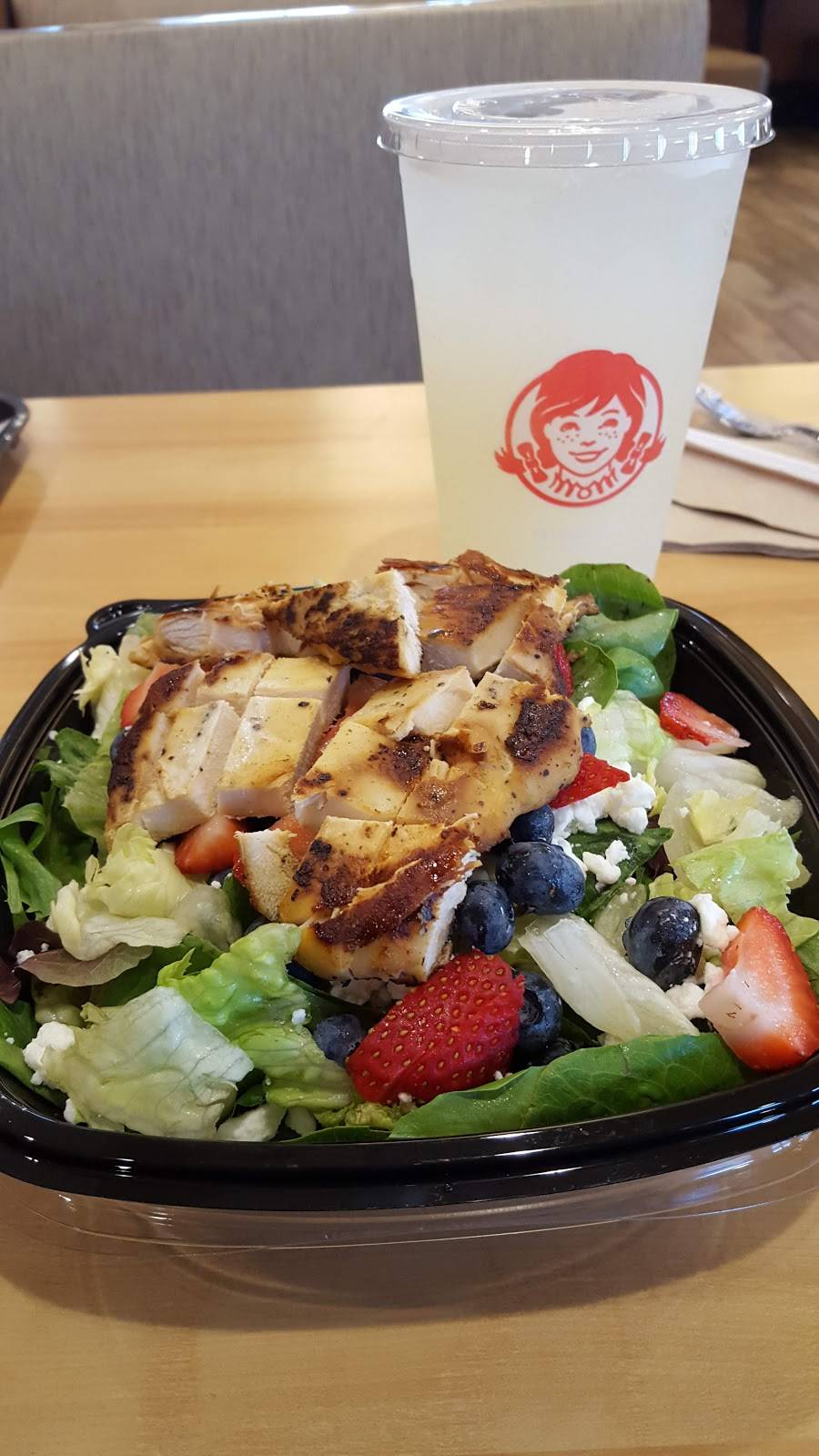 Wendys | restaurant | 6181 Sepulveda Blvd, Van Nuys, CA 91411, USA | 8187872072 OR +1 818-787-2072