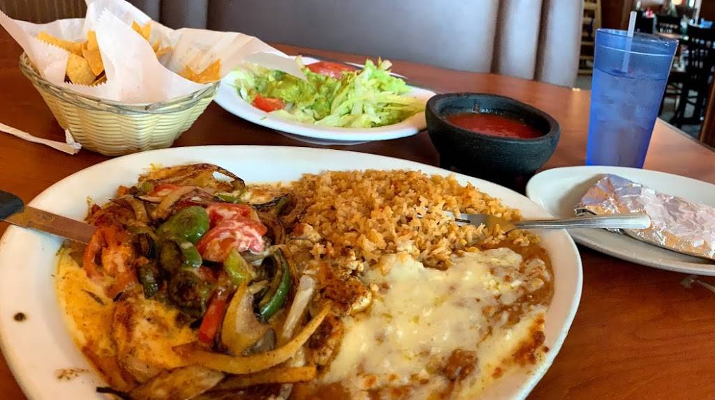 Pericos Mexican Grill | restaurant | 547 E Frontage Dr, Wiggins, MS 39577, USA | 6015285101 OR +1 601-528-5101