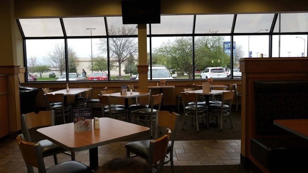 Culvers | restaurant | 13300 S Cicero Ave, Crestwood, IL 60418, USA | 7083858588 OR +1 708-385-8588