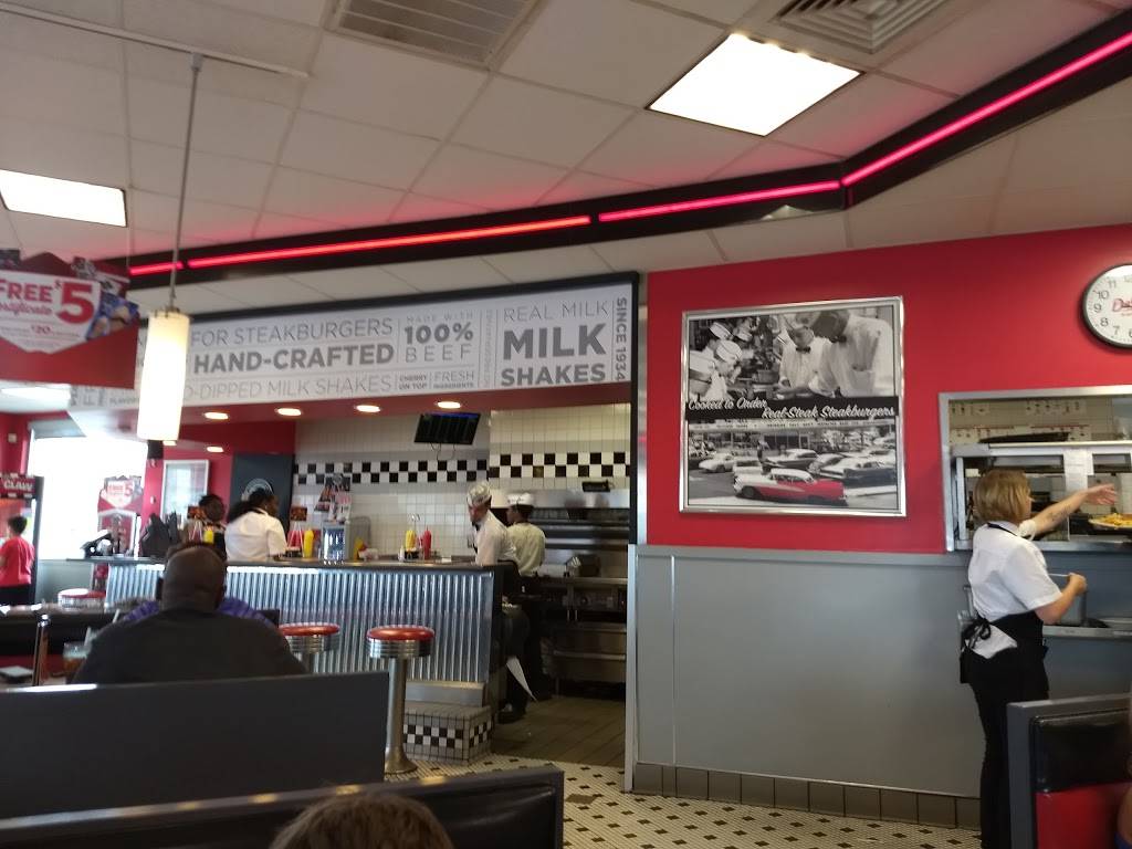 Steak n Shake | restaurant | 2296 Gunbarrel Rd, Chattanooga, TN 37421, USA | 4238922993 OR +1 423-892-2993