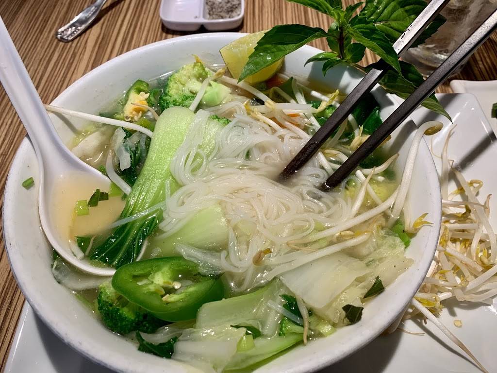 Basilic Vietnamese Grill | restaurant | 6592 W Atlantic Ave, Delray Beach, FL 33446, USA | 5612702951 OR +1 561-270-2951