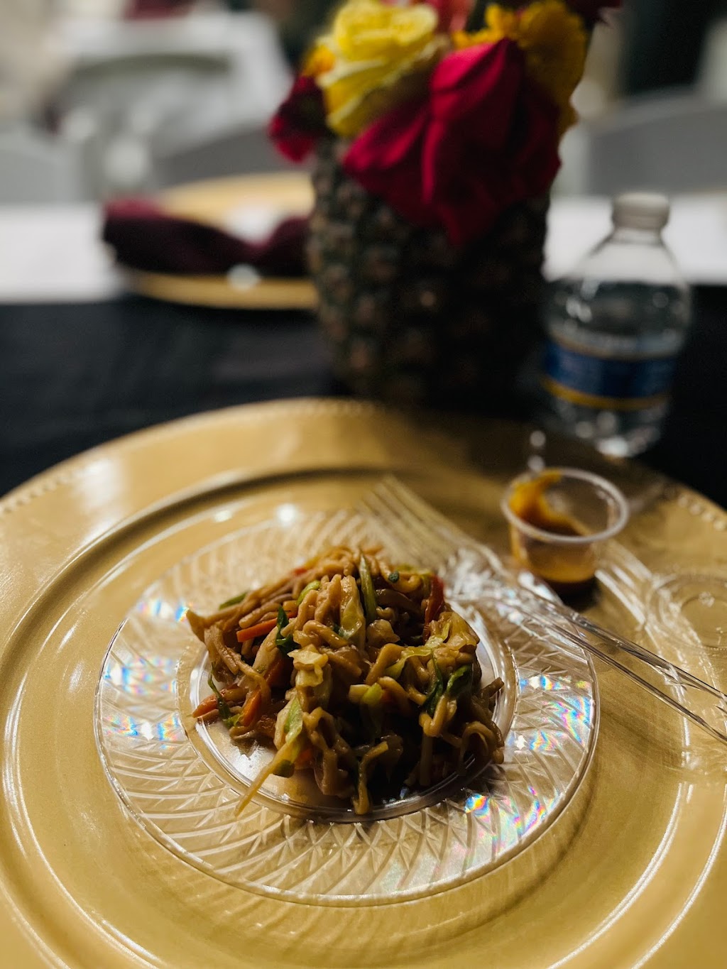 Ravis Caribbean Kitchen | restaurant | 524 Crane Crest Dr, Jarrell, TX 76537, USA | 8329150495 OR +1 832-915-0495