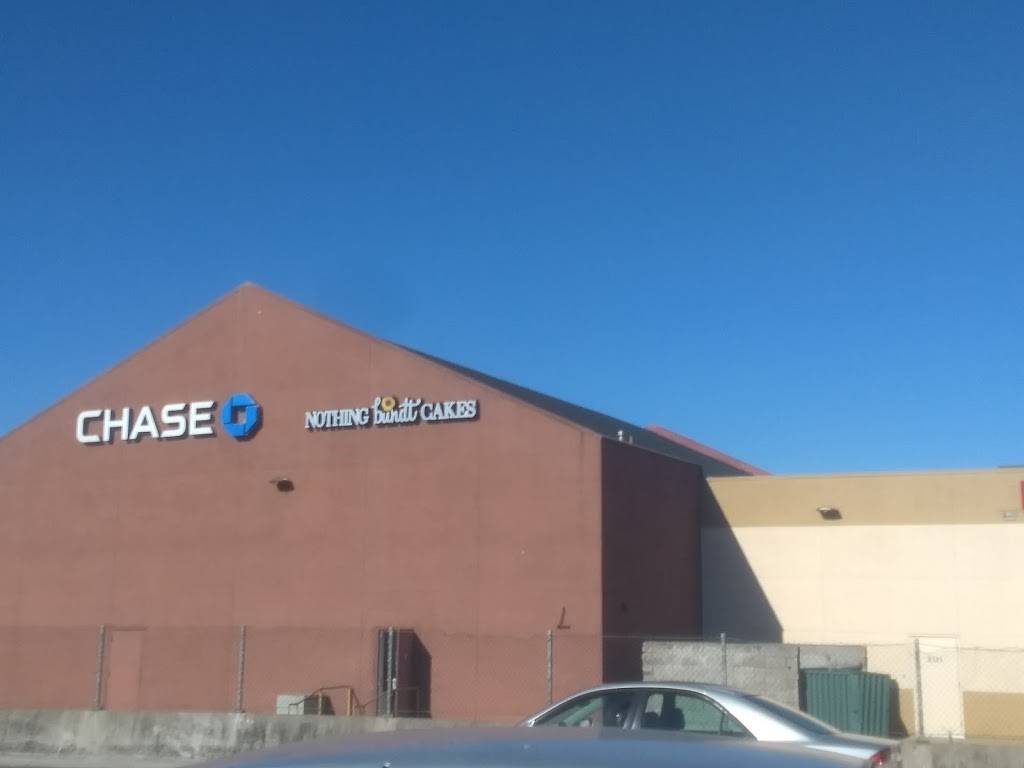 Powell Street Plaza | shopping mall | 5701-5795 Christie Ave, Emeryville, CA 94608, USA | 9252791800 OR +1 925-279-1800