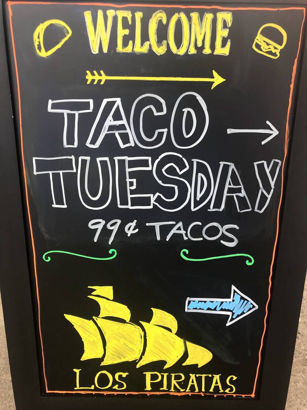 Los Piratas Mexican Food | restaurant | 8511 S Broadway, Los Angeles, CA 90003, USA | 2133309532 OR +1 213-330-9532