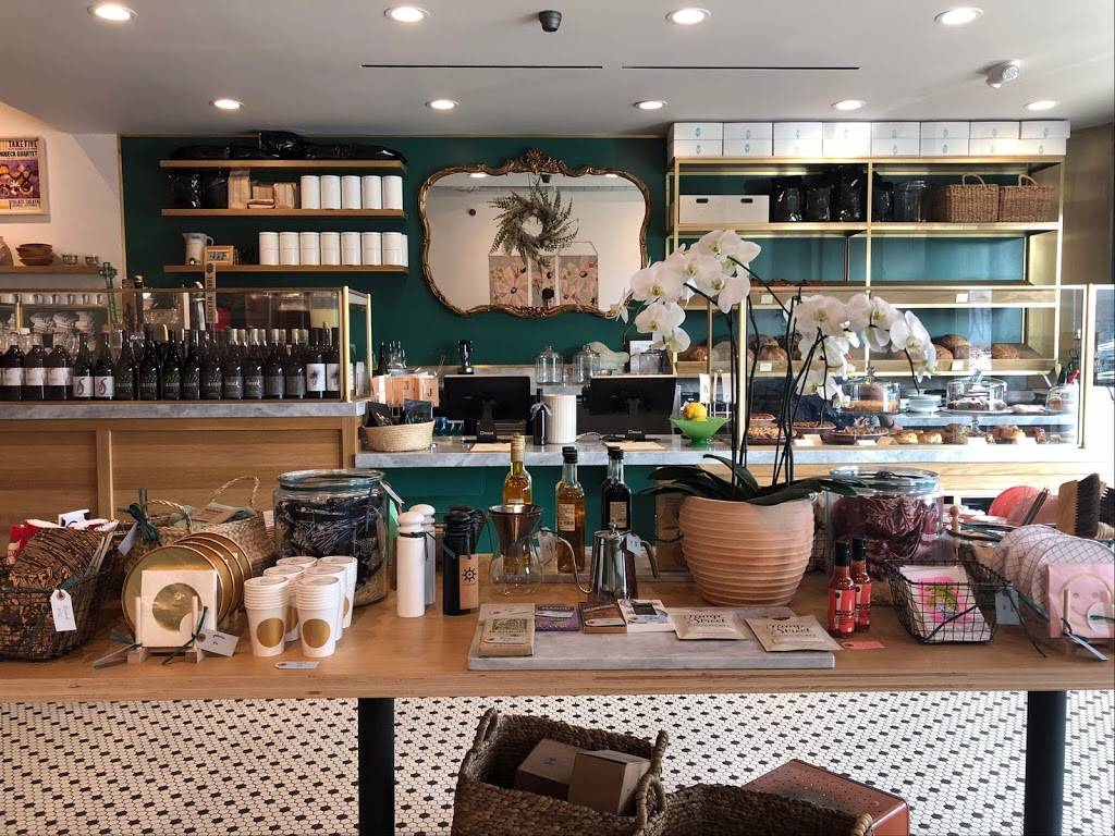 Fiona | restaurant | 339 N Fairfax Ave, Los Angeles, CA 90036, USA | 3238523210 OR +1 323-852-3210