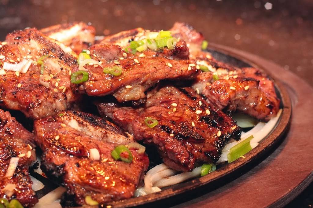 Stone Bowl Grill | restaurant | 1958 N Farwell Ave, Milwaukee, WI 53202, USA | 4142209111 OR +1 414-220-9111