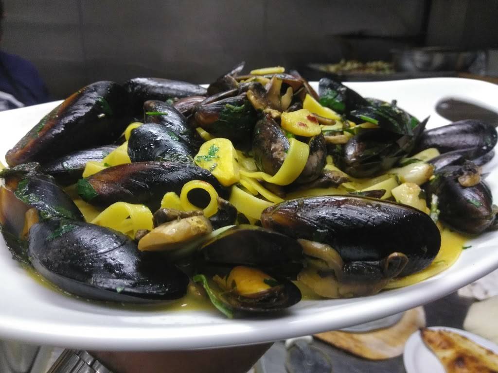 Bella Cucina | restaurant | 27911 Seco Canyon Rd, Santa Clarita, CA 91350, USA | 6612631414 OR +1 661-263-1414