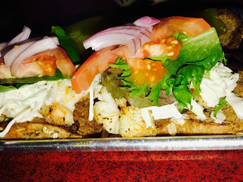 Turf N Surf Po Boy | restaurant | 407 Lavaca St, Austin, TX 78701, USA | 5122762763 OR +1 512-276-2763
