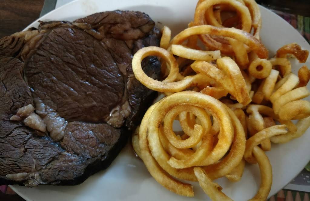 Uncle Dudleys Restaurant | restaurant | 21 E Maple St, Willard, OH 44890, USA | 4199351043 OR +1 419-935-1043