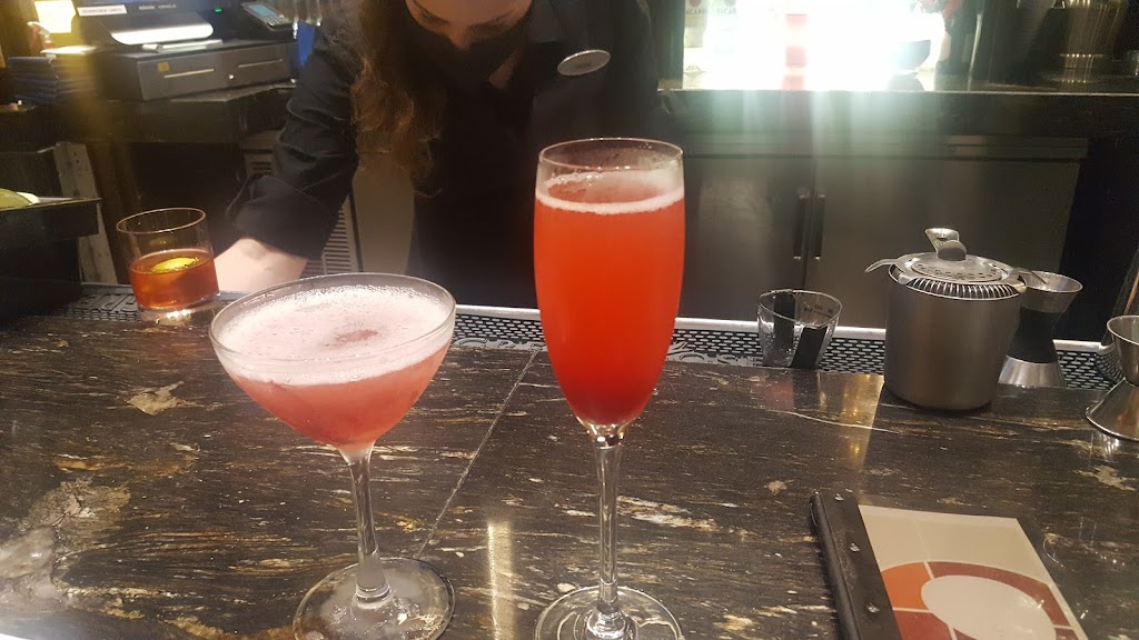 8 Block | Kitchen & Bar | restaurant | 601 Loyola Ave, New Orleans, LA 70113, USA | 5046133850 OR +1 504-613-3850