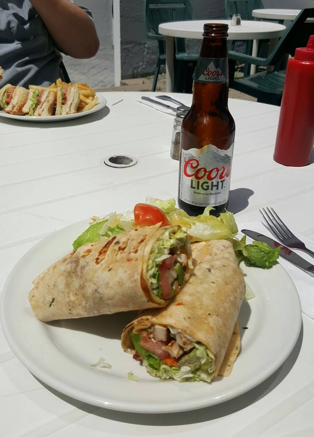 Garden Restaurant & Catering | restaurant | 4141 Yonge St, North York, ON M2P 2A8, Canada | 4162294141 OR +1 416-229-4141