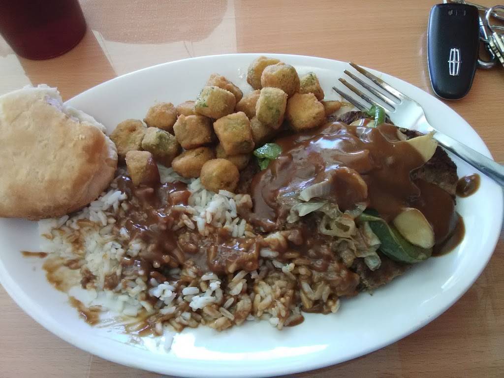 Gracies Steak and Seafood | restaurant | 120 E Old Us Highway 74 76, Lake Waccamaw, NC 28450, USA | 9106461307 OR +1 910-646-1307