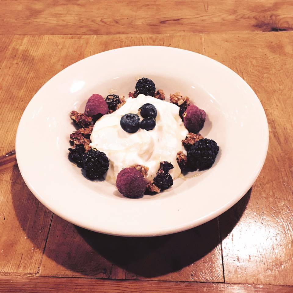 Black Walnut Kitchen | restaurant | 1014 17th Ave, Monroe, WI 53566, USA | 6083251809 OR +1 608-325-1809