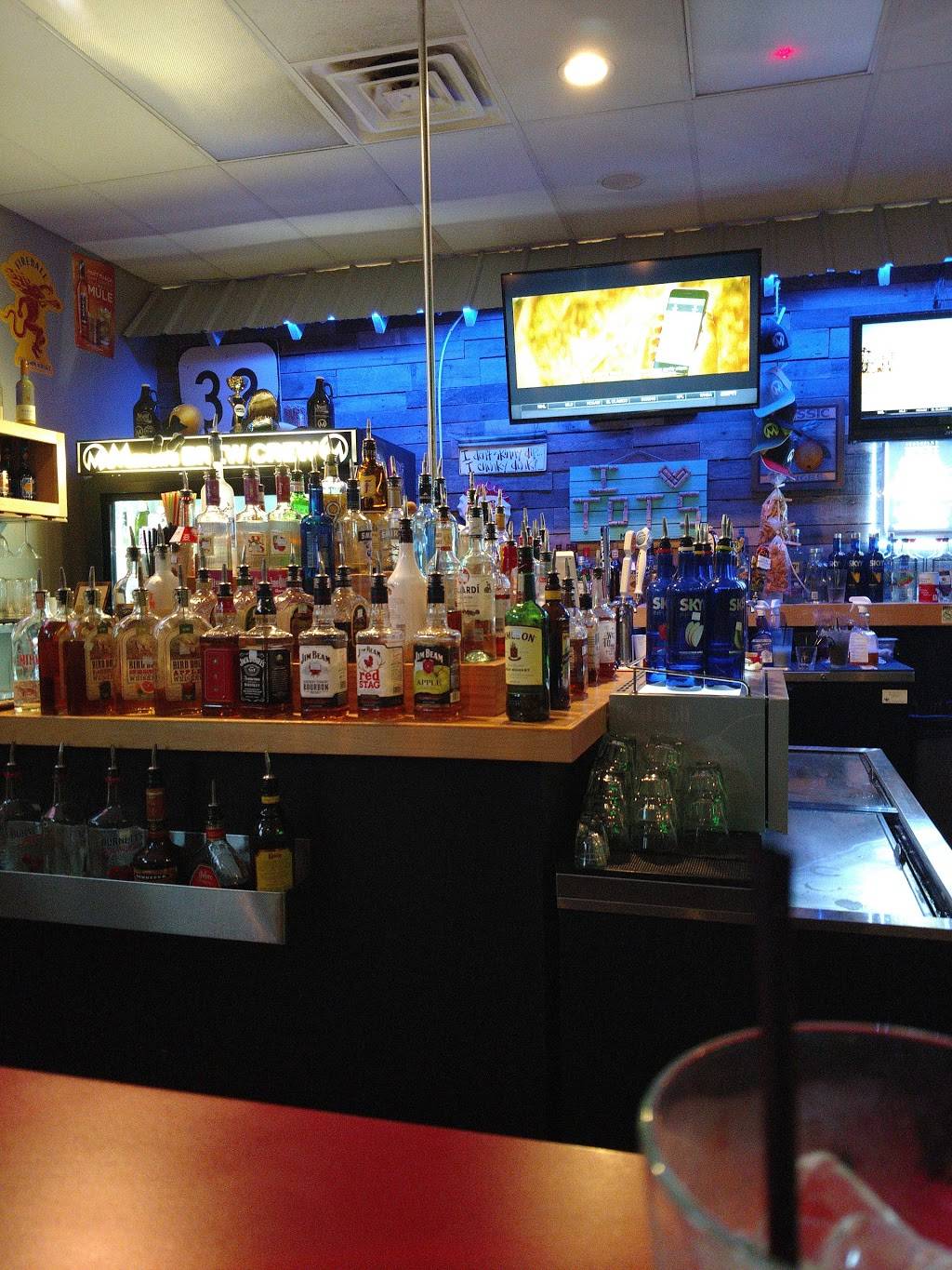 Masons Grill & Smokehouse | meal takeaway | 148 Burnetts Way #112, Suffolk, VA 23434, USA | 7575392467 OR +1 757-539-2467