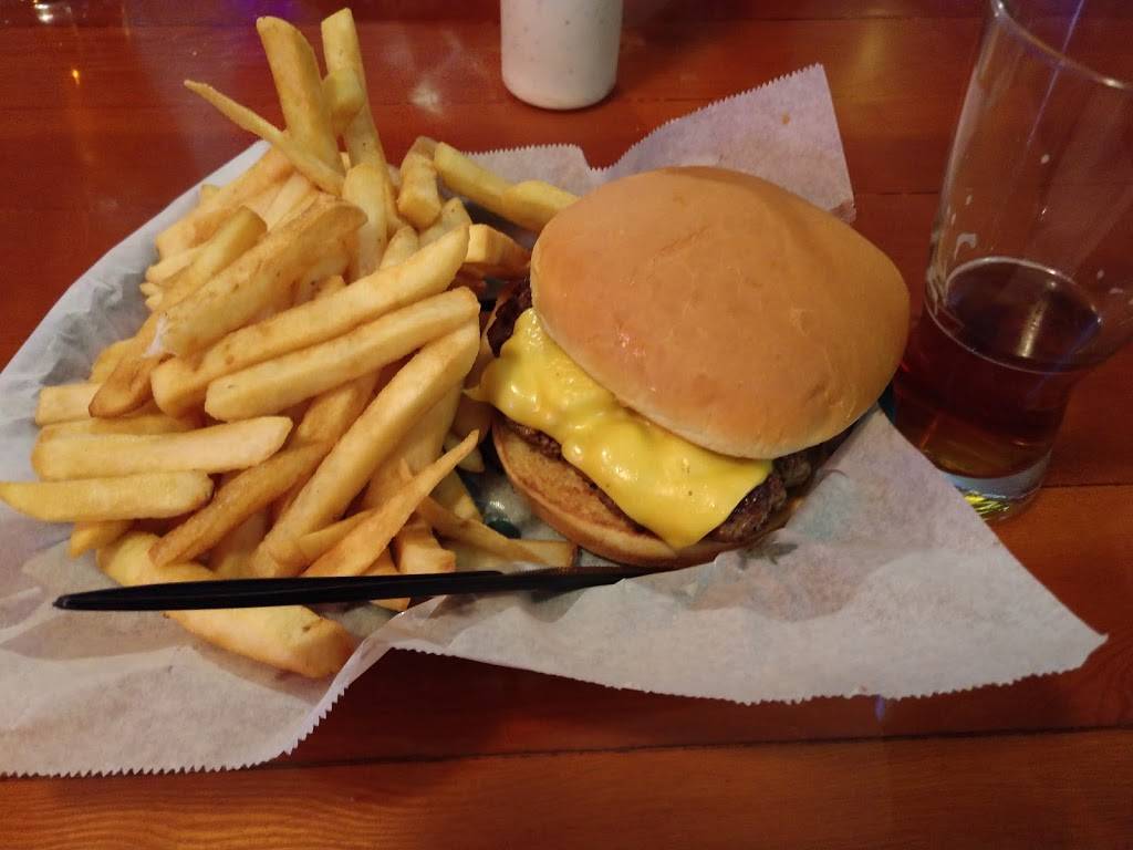 Ludys | restaurant | 9828 US-150, Edwards, IL 61528, USA | 3096926446 OR +1 309-692-6446