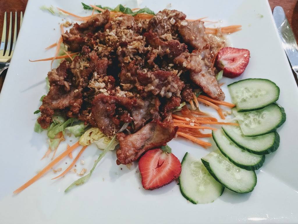 Daw Kun Thai | restaurant | 2626 Brown Ave, Manchester, NH 03103, USA | 6032320699 OR +1 603-232-0699