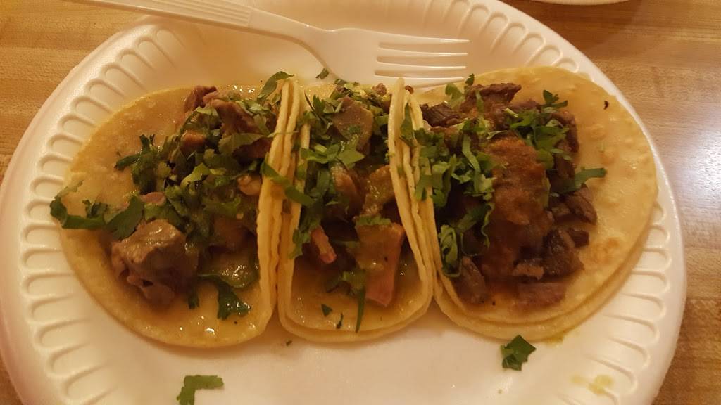 El Nuevo Taquito | restaurant | 4118 S Central Ave, Phoenix, AZ 85040, USA | 6022763018 OR +1 602-276-3018