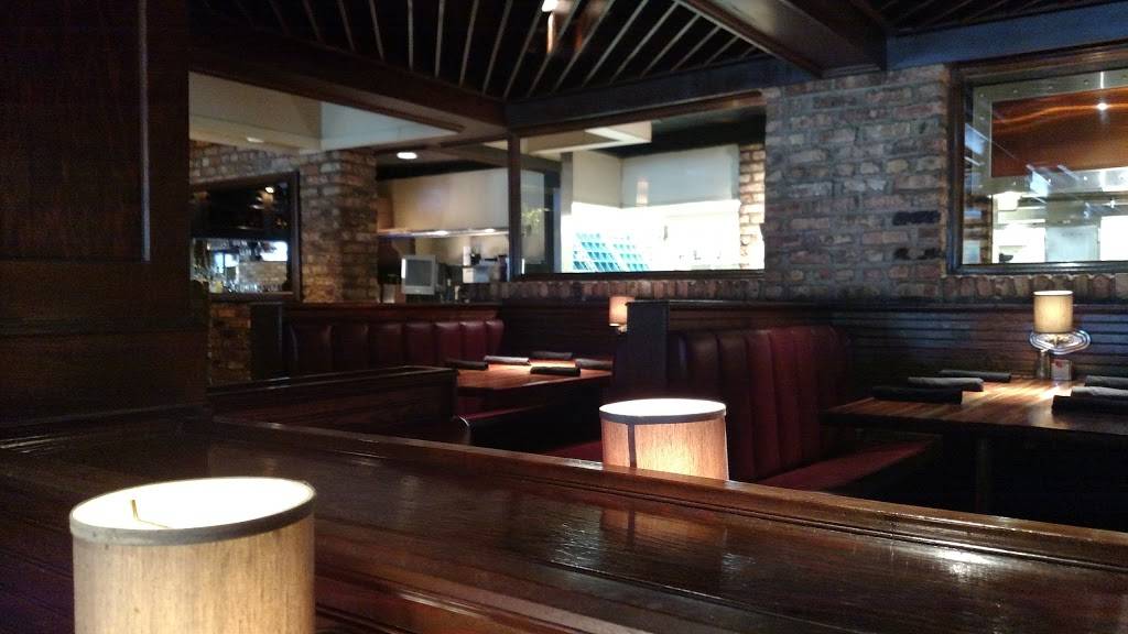 Charlestons Restaurant | restaurant | 5907 Northwest Expy, Oklahoma City, OK 73132, USA | 4057210060 OR +1 405-721-0060