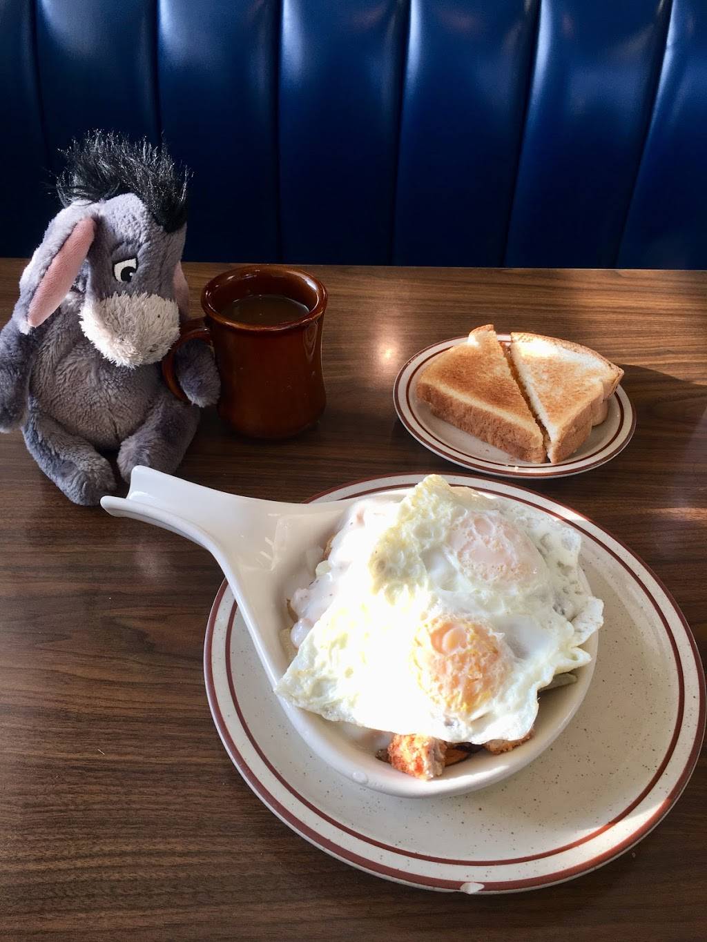 M.C.s Country Cafe | cafe | 756 US-30, Carroll, IA 51401, USA | 7127926331 OR +1 712-792-6331