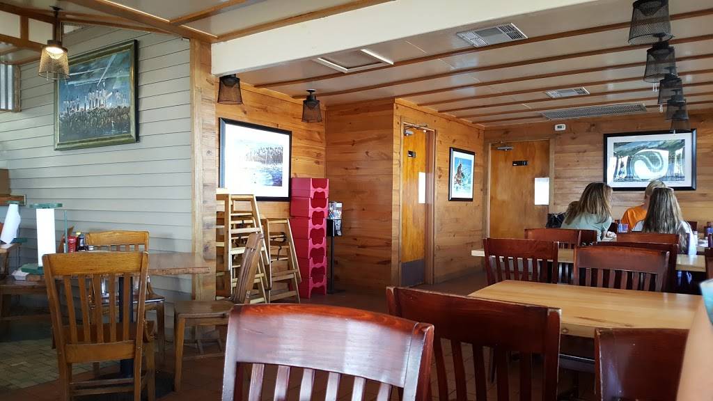 Bennos On the Beach | restaurant | 1200 Seawall Blvd, Galveston, TX 77550, USA | 4097624621 OR +1 409-762-4621