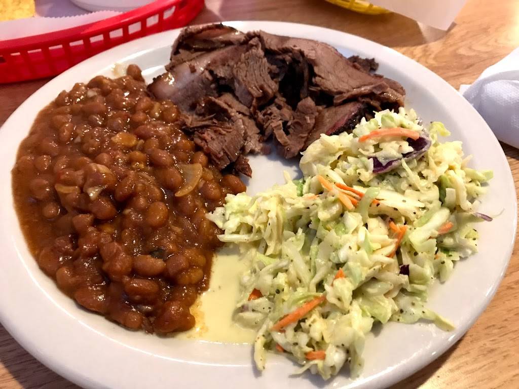 Guss Bar & BBQ, LLC | restaurant | 930 Middleway Pike, Inwood, WV 25428, USA | 3048850080 OR +1 304-885-0080