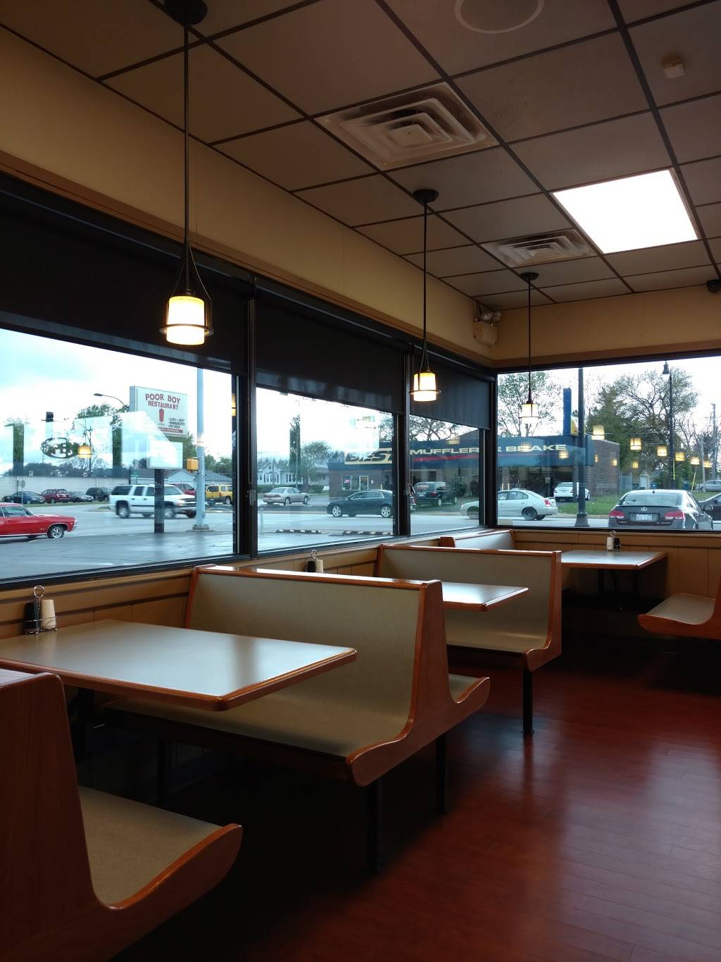 Poor Boy Restaurant | restaurant | 1514 E Court St, Kankakee, IL 60901, USA | 8159391880 OR +1 815-939-1880