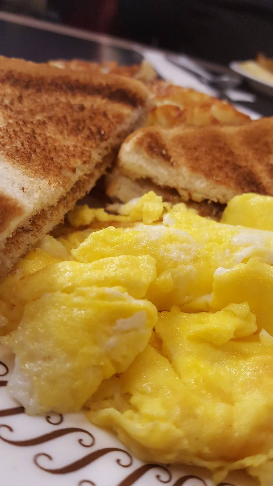 Waffle House | meal takeaway | 1176 Roswell Rd, Marietta, GA 30062, USA | 7704256645 OR +1 770-425-6645