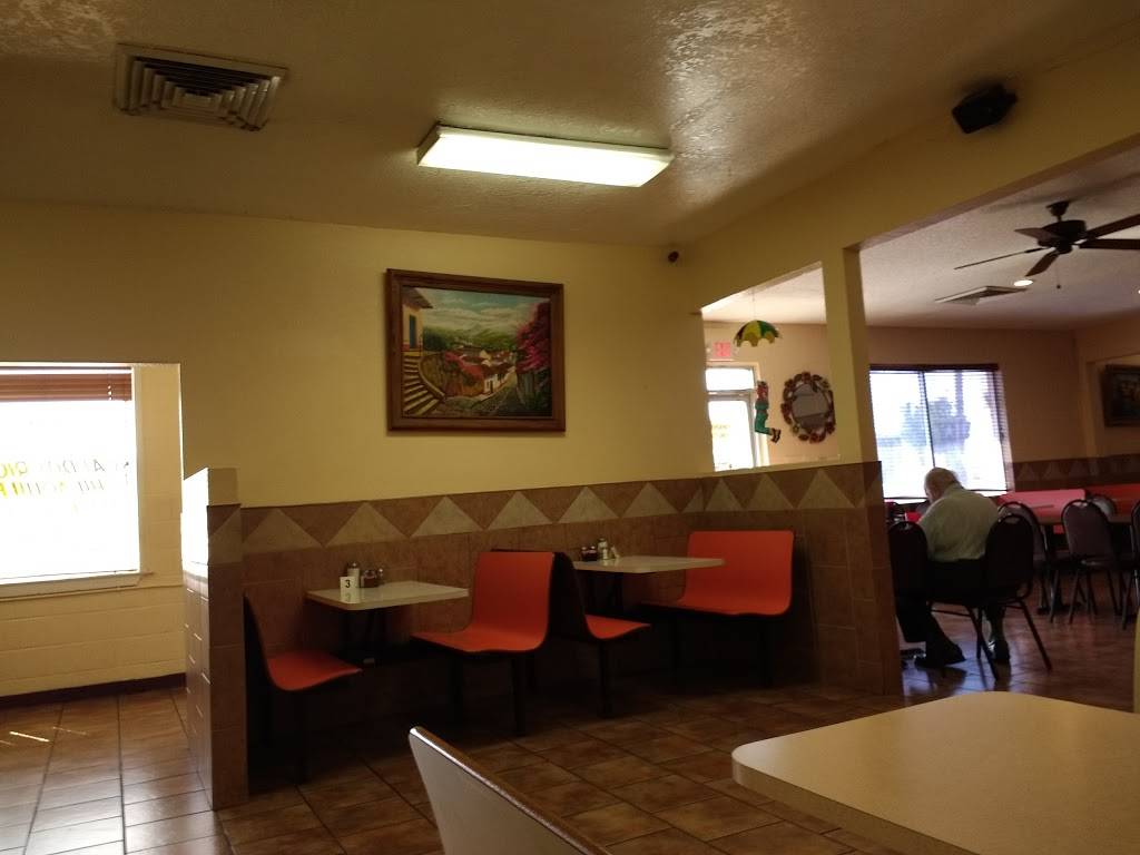 The Burrito House | restaurant | 9844 Dyer St, El Paso, TX 79924, USA | 9157572536 OR +1 915-757-2536