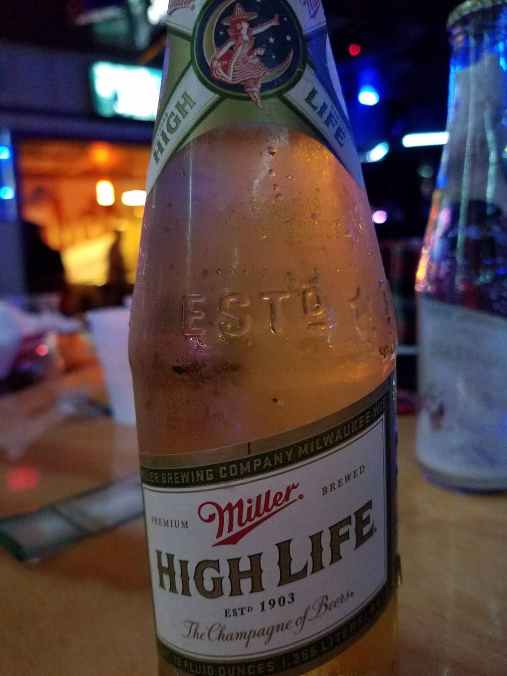 Rubes Bar & Grill | restaurant | 1117 N Chevrolet Ave, Flint, MI 48504, USA | 8103912951 OR +1 810-391-2951