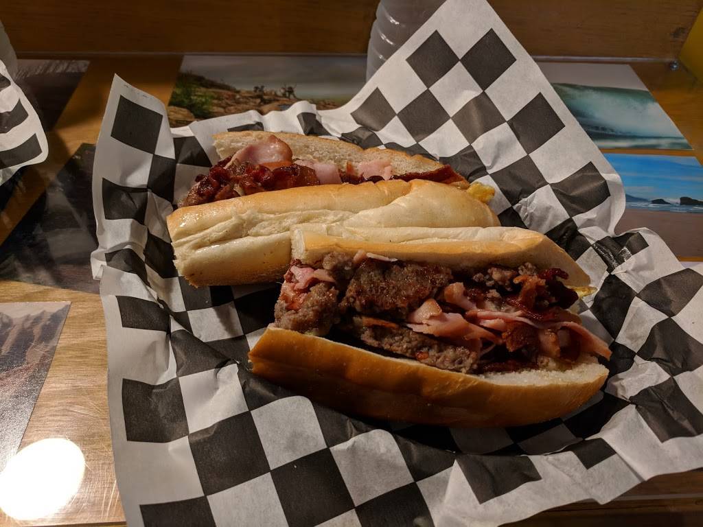 Louies Little Hut | restaurant | 8419 Germantown Ave, Philadelphia, PA 19118, USA | 2677665044 OR +1 267-766-5044