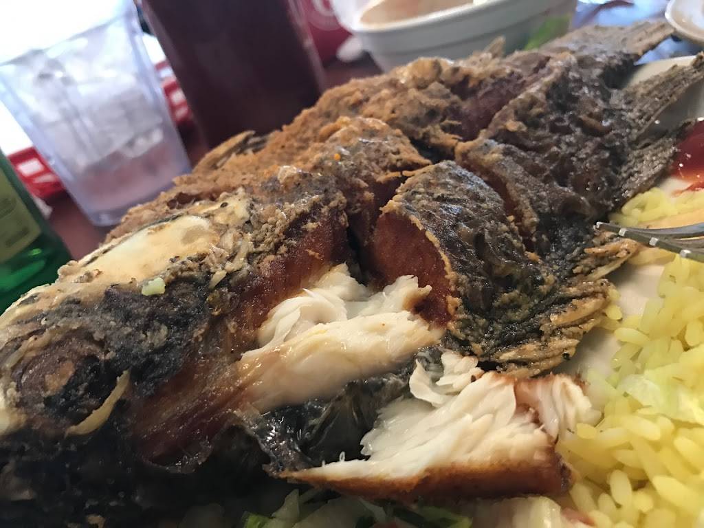 La Isla | restaurant | 764 Old Hwy 90 W, San Antonio, TX 78237, USA | 2104380405 OR +1 210-438-0405