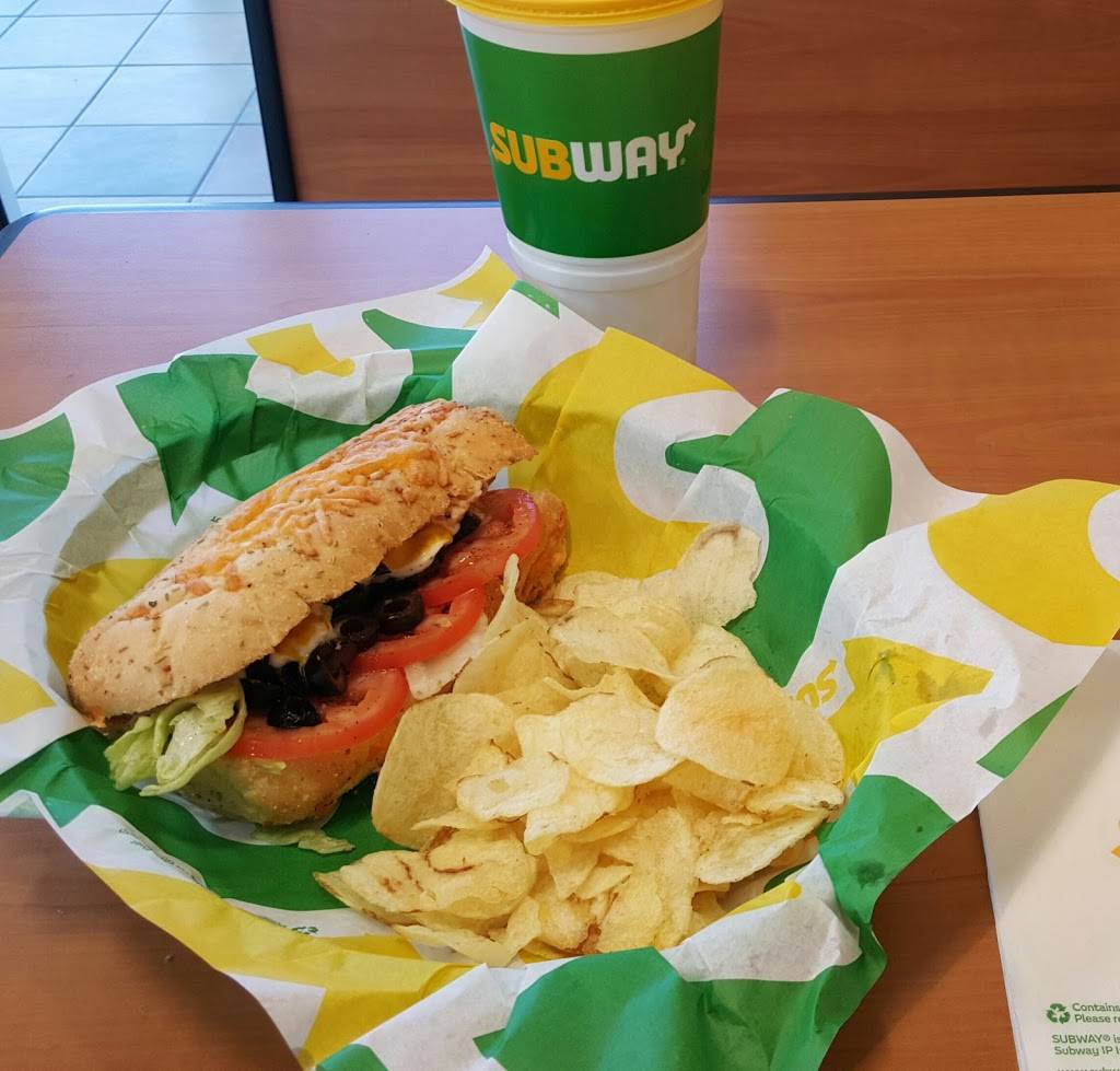 Subway | restaurant | 31120 W Hwy 60, Wittmann, AZ 85361, USA | 6233880764 OR +1 623-388-0764