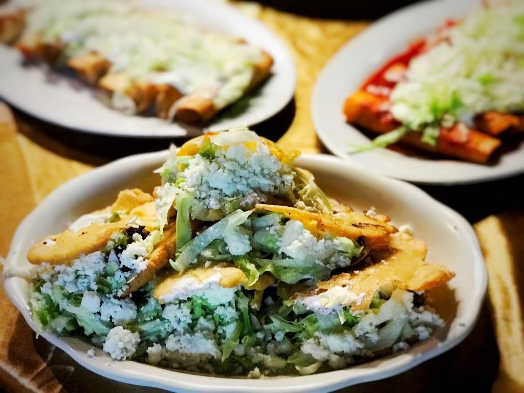 Las Cocinas de 12 Crane | restaurant | 12 Crane St, Southbridge, MA 01550, USA | 5089096953 OR +1 508-909-6953