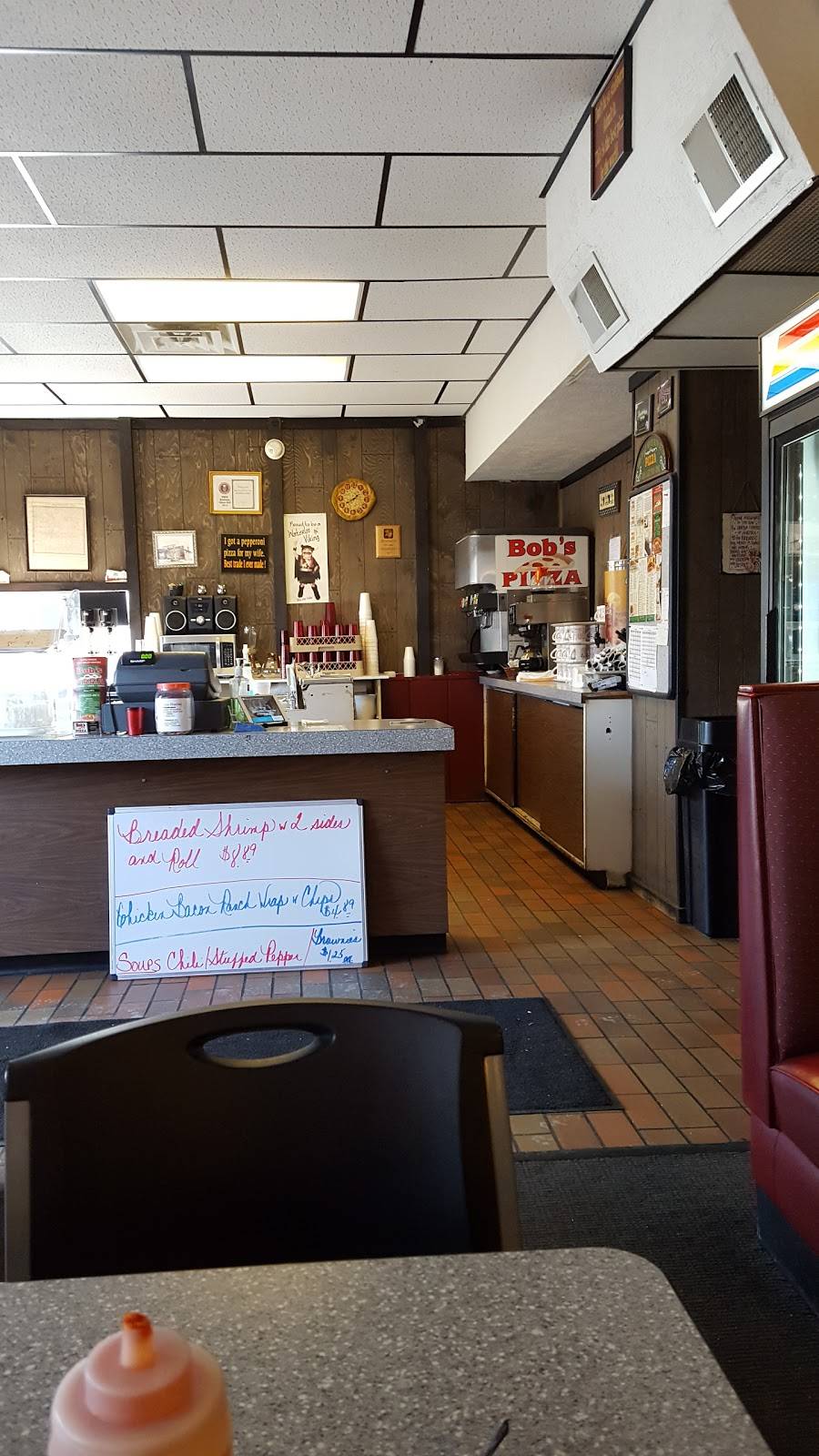 Bobs Pizza & Drive Thru | restaurant | 1539 OH-44, Randolph, OH 44265, USA | 3303251873 OR +1 330-325-1873