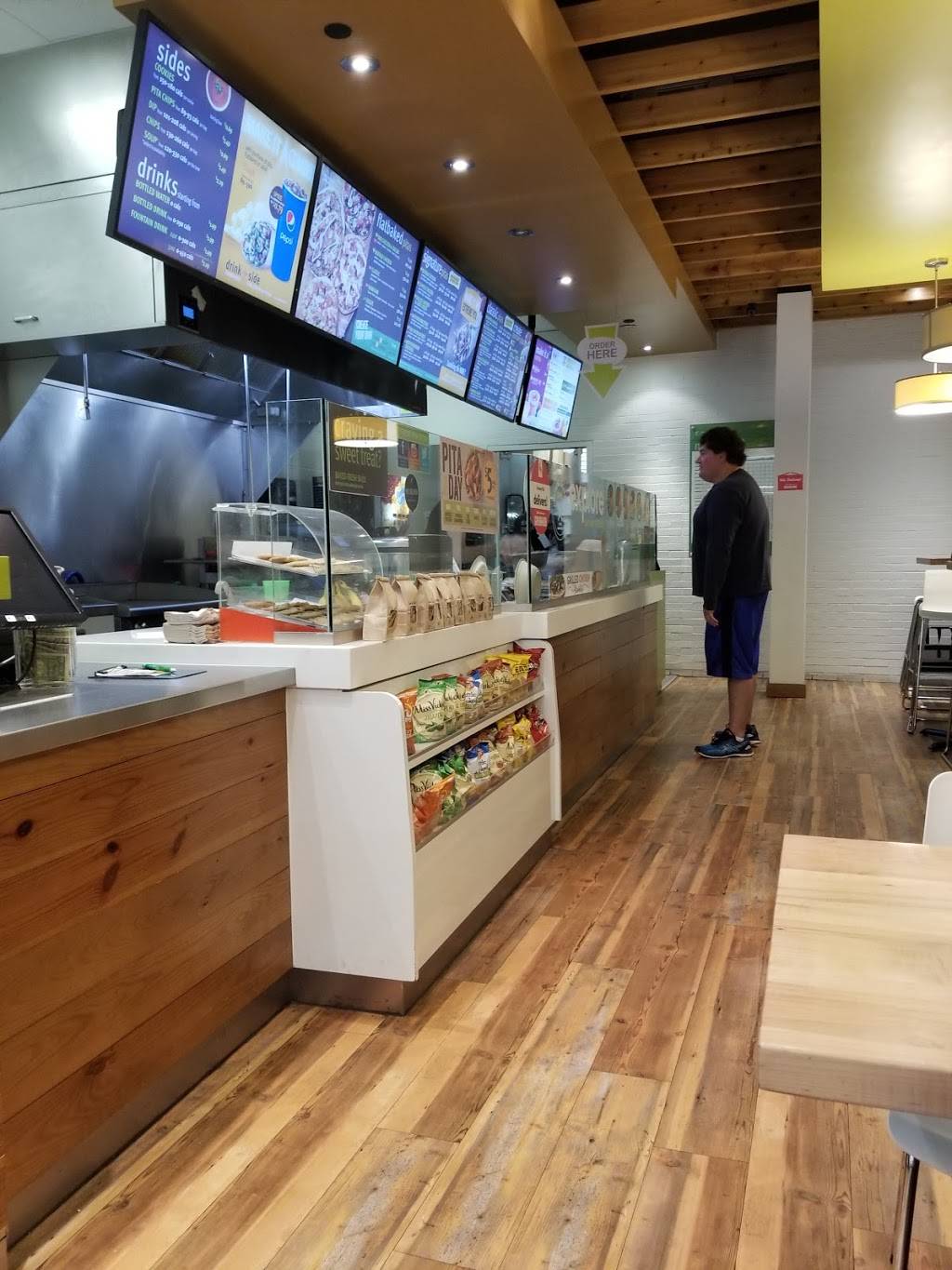 Extreme Pita | restaurant | 7900 Shelbyville Rd, Louisville, KY 40222, USA | 5024253830 OR +1 502-425-3830