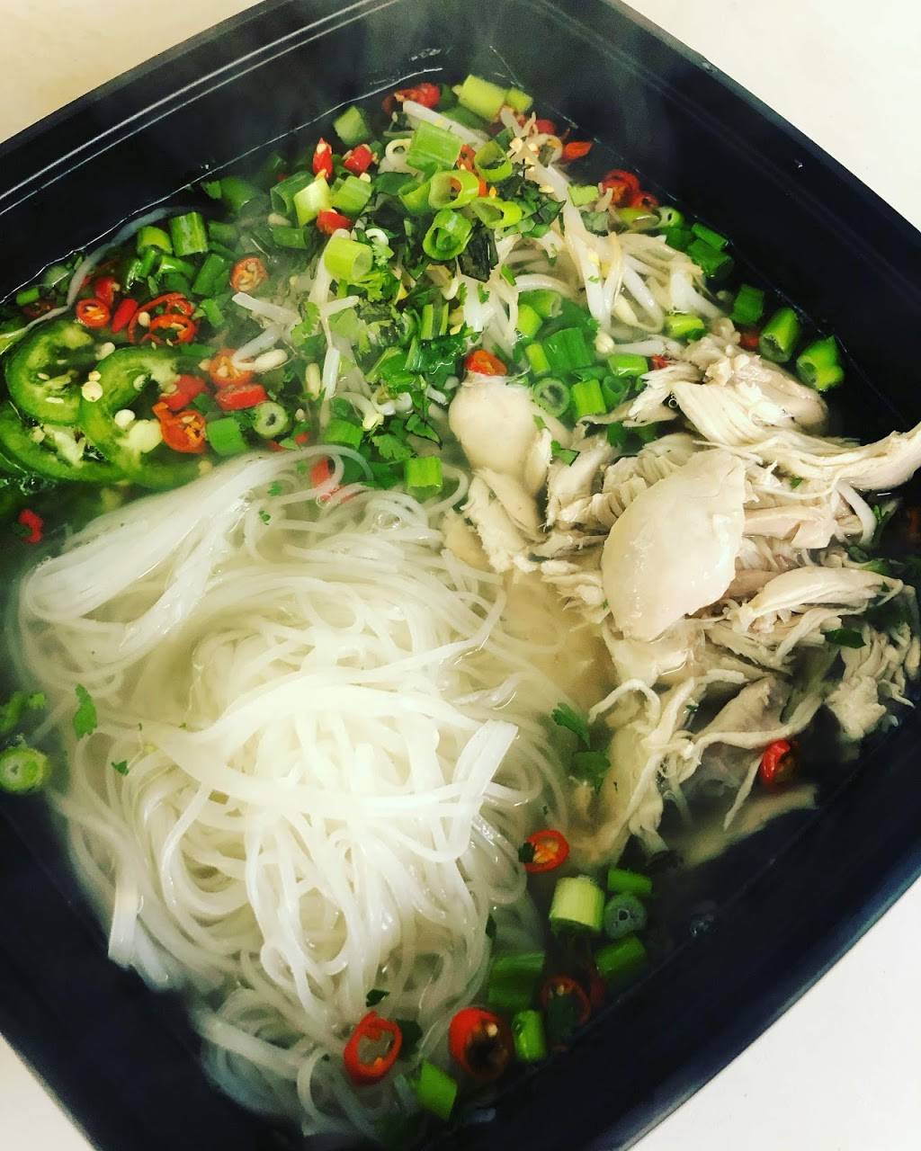 20Pho7Austin | restaurant | 601 W Live Oak St, Austin, TX 78704, USA | 5126455400 OR +1 512-645-5400