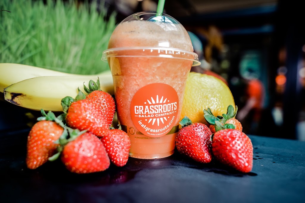 Grassroots Salad Company | restaurant | 607 N Water St, Milwaukee, WI 53202, USA | 4142494464 OR +1 414-249-4464