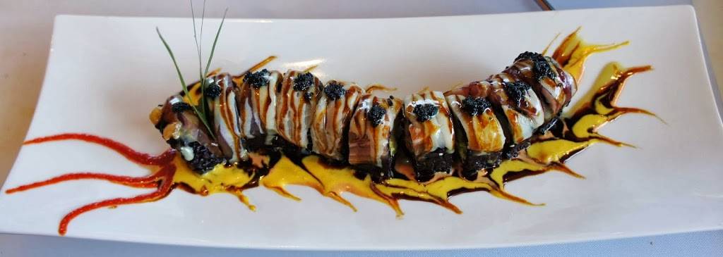 Hamachi Sushi Bar | meal takeaway | 2801 Howard St, Chicago, IL 60645, USA | 7732936904 OR +1 773-293-6904