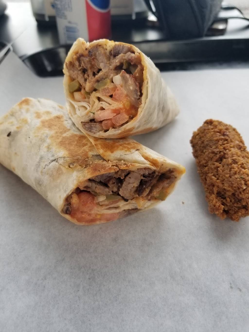 Hakuna Matata | restaurant | 6035 95th St, Oak Lawn, IL 60453, USA | 7084242490 OR +1 708-424-2490