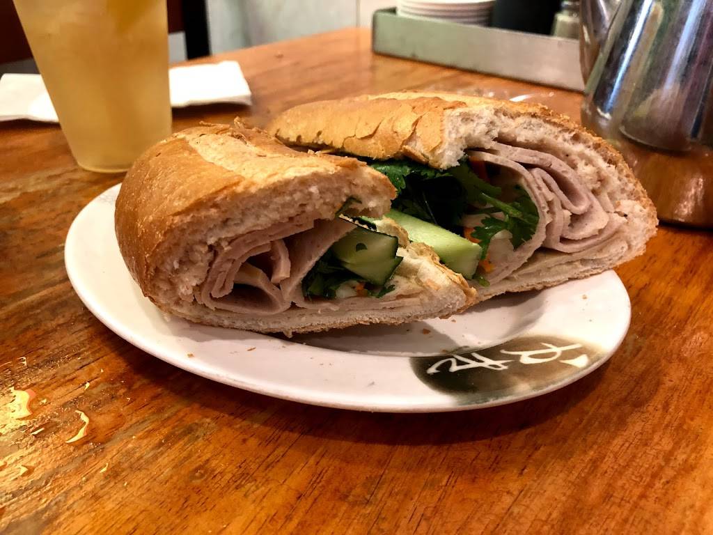 Pho Hoang | restaurant | 41-01 Kissena Blvd, Flushing, NY 11355, USA | 7187626151 OR +1 718-762-6151